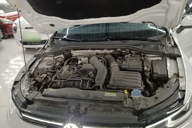 Used Volkswagen Golf 2025 300TSI Pro Engine Bay