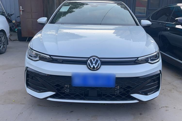 Used Volkswagen Golf 2025 300TSI R-Line Exterior 1