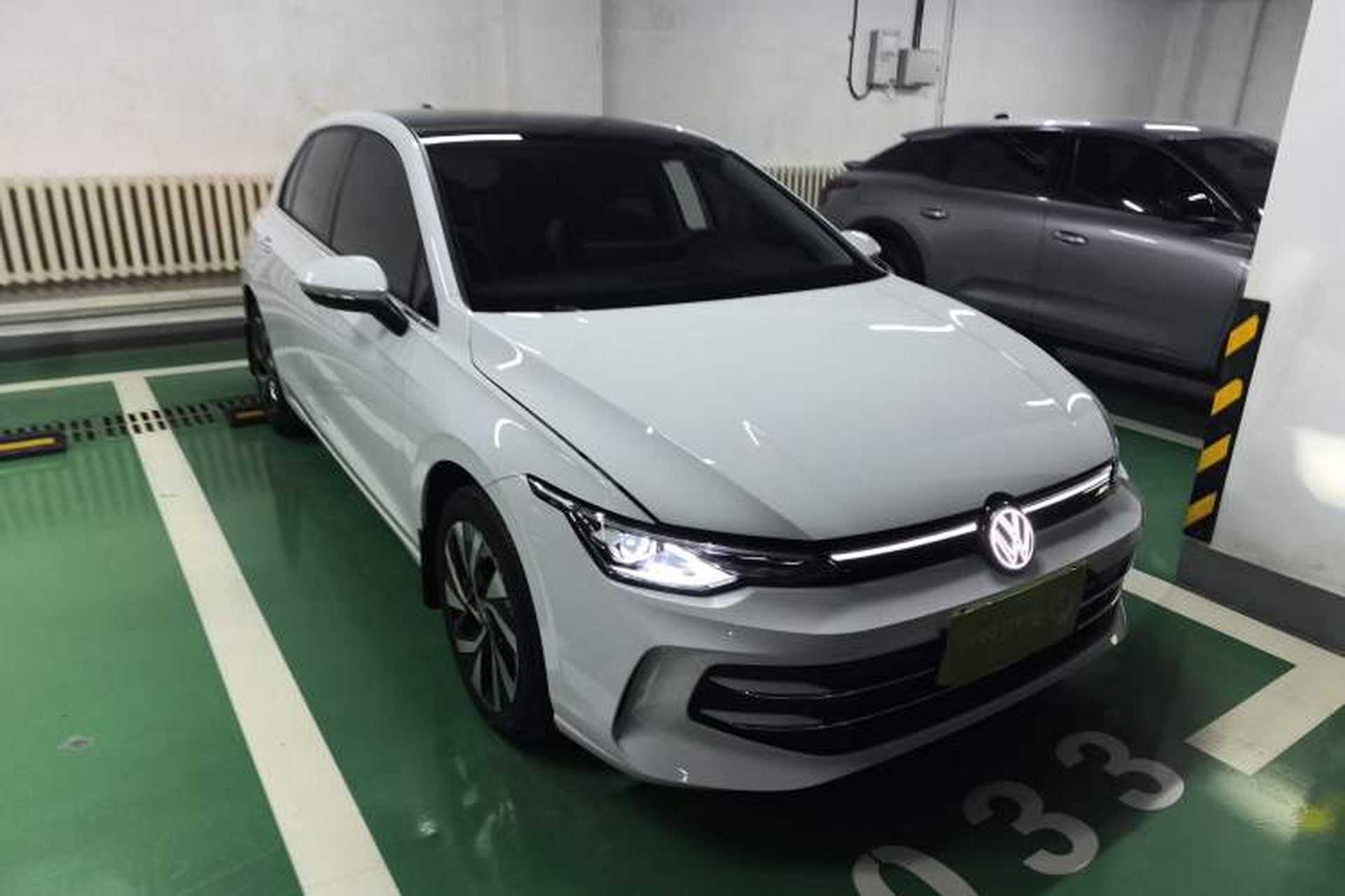 Used Volkswagen Golf 2025 300TSI Pro Exterior 1