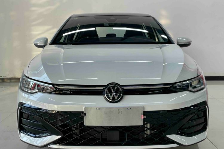 Used Volkswagen Golf 2025 300TSI R-Line Exterior 3