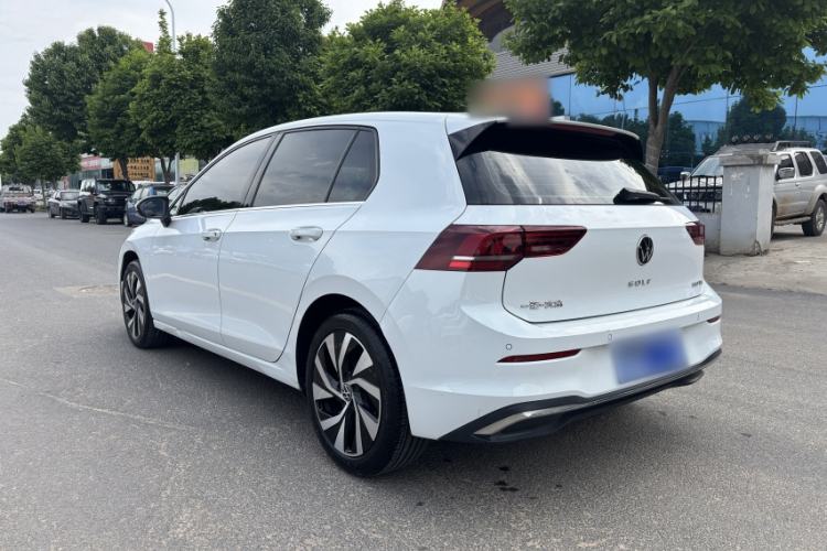 Used Volkswagen Golf 2025 300TSI Pro Exterior 3