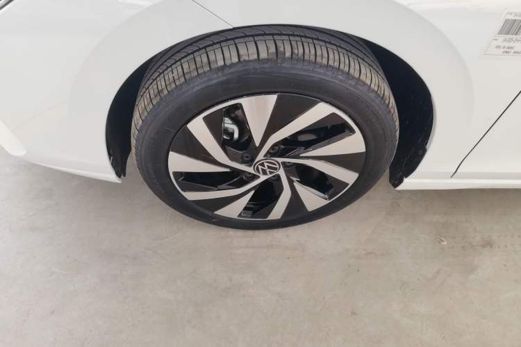 Used Volkswagen Golf 2025 Facelifted 300TSI Pro Exterior 4