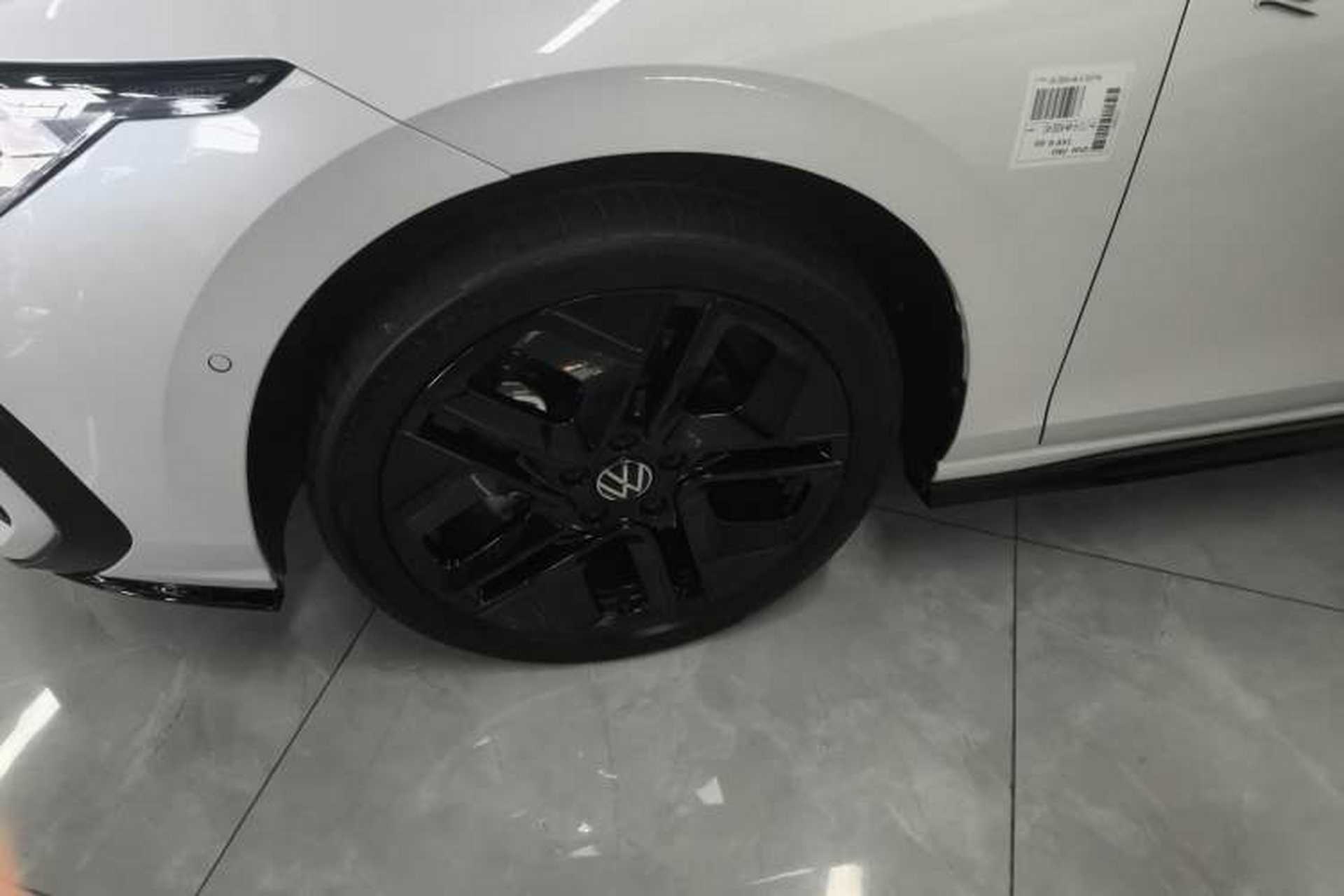 Used Volkswagen Golf 2025 300TSI R-Line Exterior 4