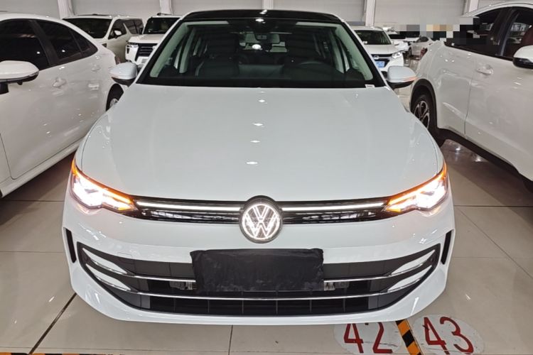 Used Volkswagen Golf 2025 300TSI Pro Front