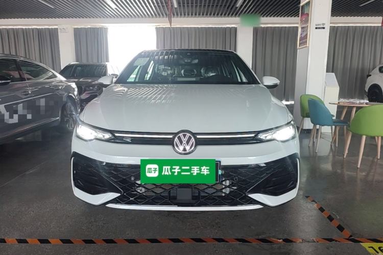 Used Volkswagen Golf 2025 300TSI R-Line Front