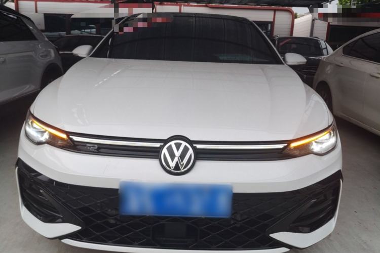 Used Volkswagen Golf 2025 300TSI R-Line Front