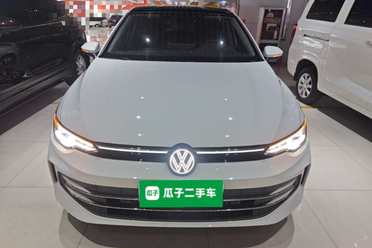 Used Volkswagen Golf 2025 300TSI Pro Front