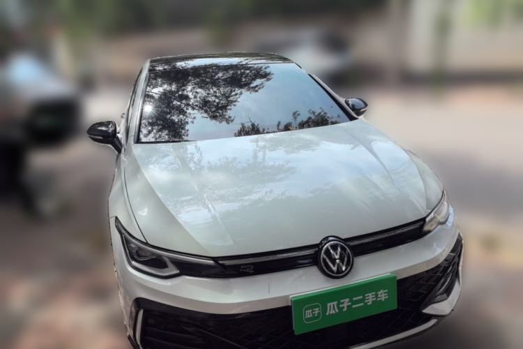 Used Volkswagen Golf 2025 300TSI R-Line Front Right 45 Deg