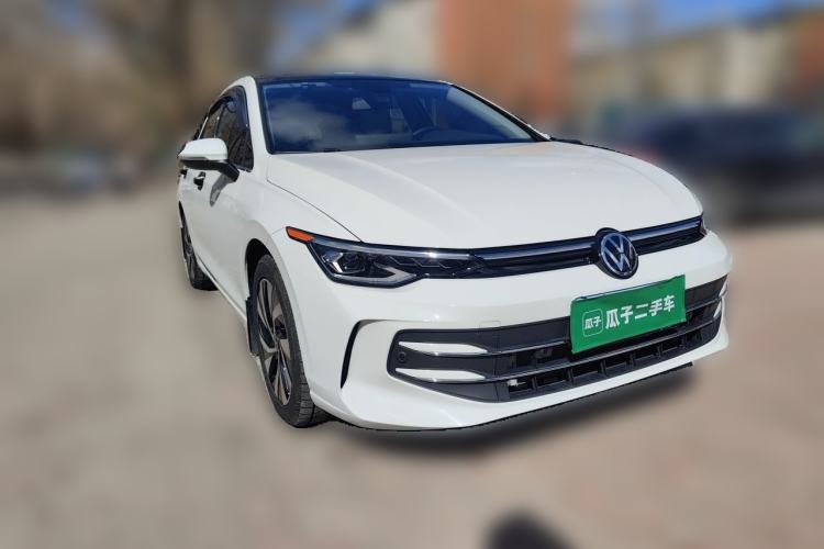 Used Volkswagen Golf 2025 Facelifted 300TSI Pro Front Right 45 Deg