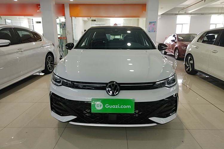 Used Volkswagen Golf 2025 300TSI R-Line Front