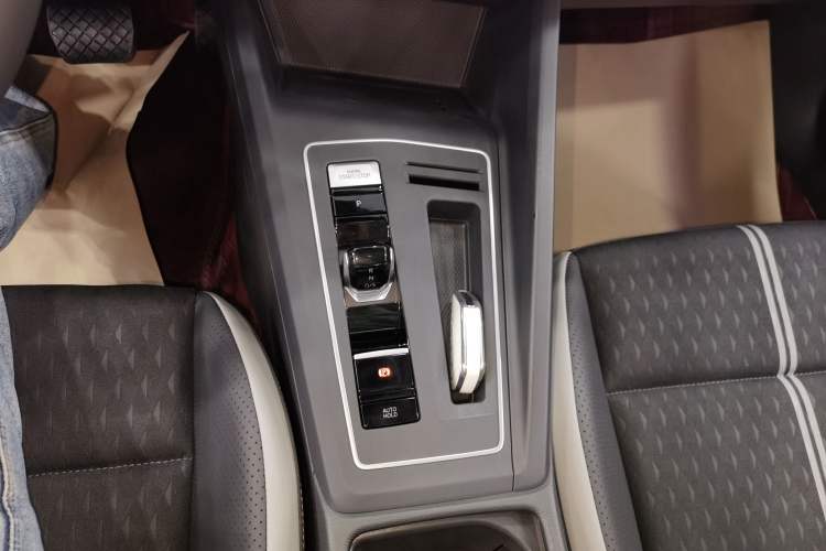 Used Volkswagen Golf 2025 300TSI Pro Gear Lever