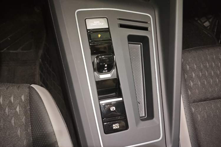 Used Volkswagen Golf 2025 300TSI Pro Gear Lever