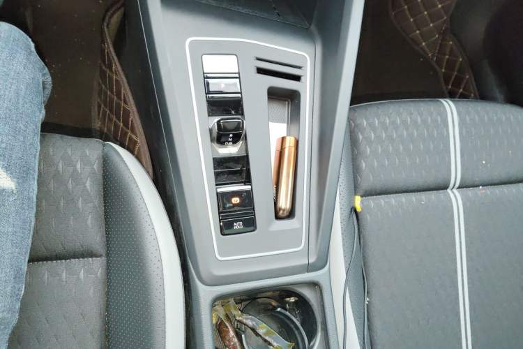 Used Volkswagen Golf 2025 Facelifted 300TSI Pro Gear Lever