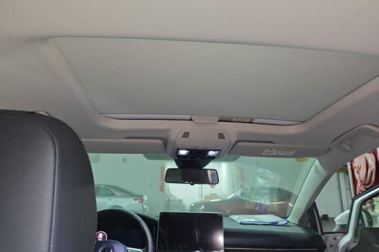 Used Volkswagen Golf 2025 300TSI Pro Headliner