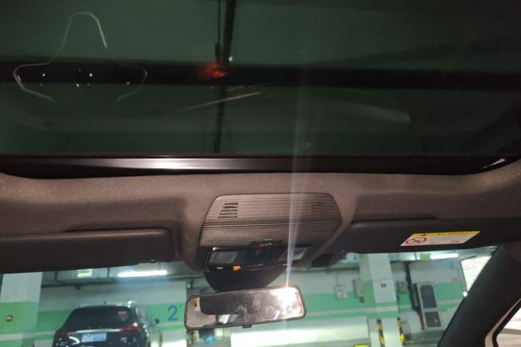 Used Volkswagen Golf 2025 Facelift 300TSI R-Line Headliner
