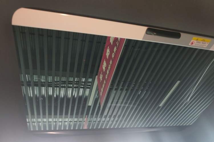 Used Volkswagen Golf 2025 300TSI R-Line Headliner