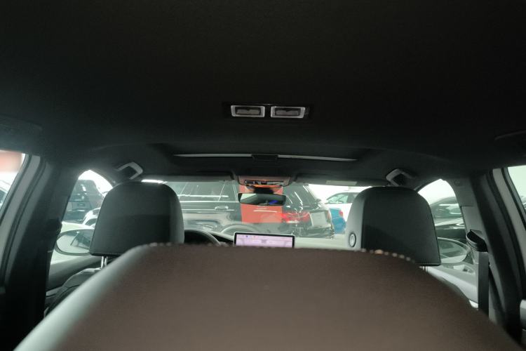 Used Volkswagen Golf 2025 300TSI R-Line Headliner