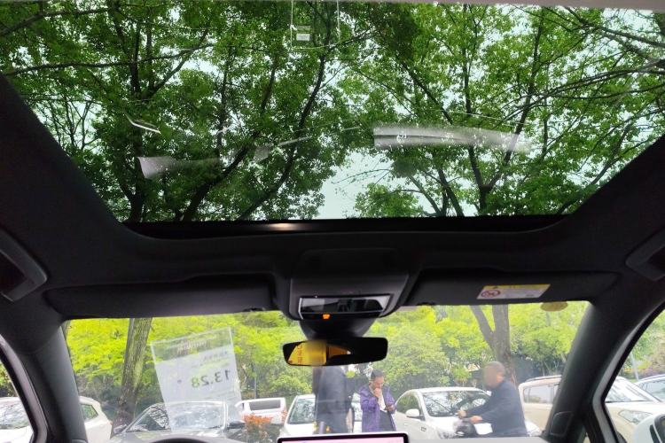 Used Volkswagen Golf 2025 300TSI R-Line Headliner