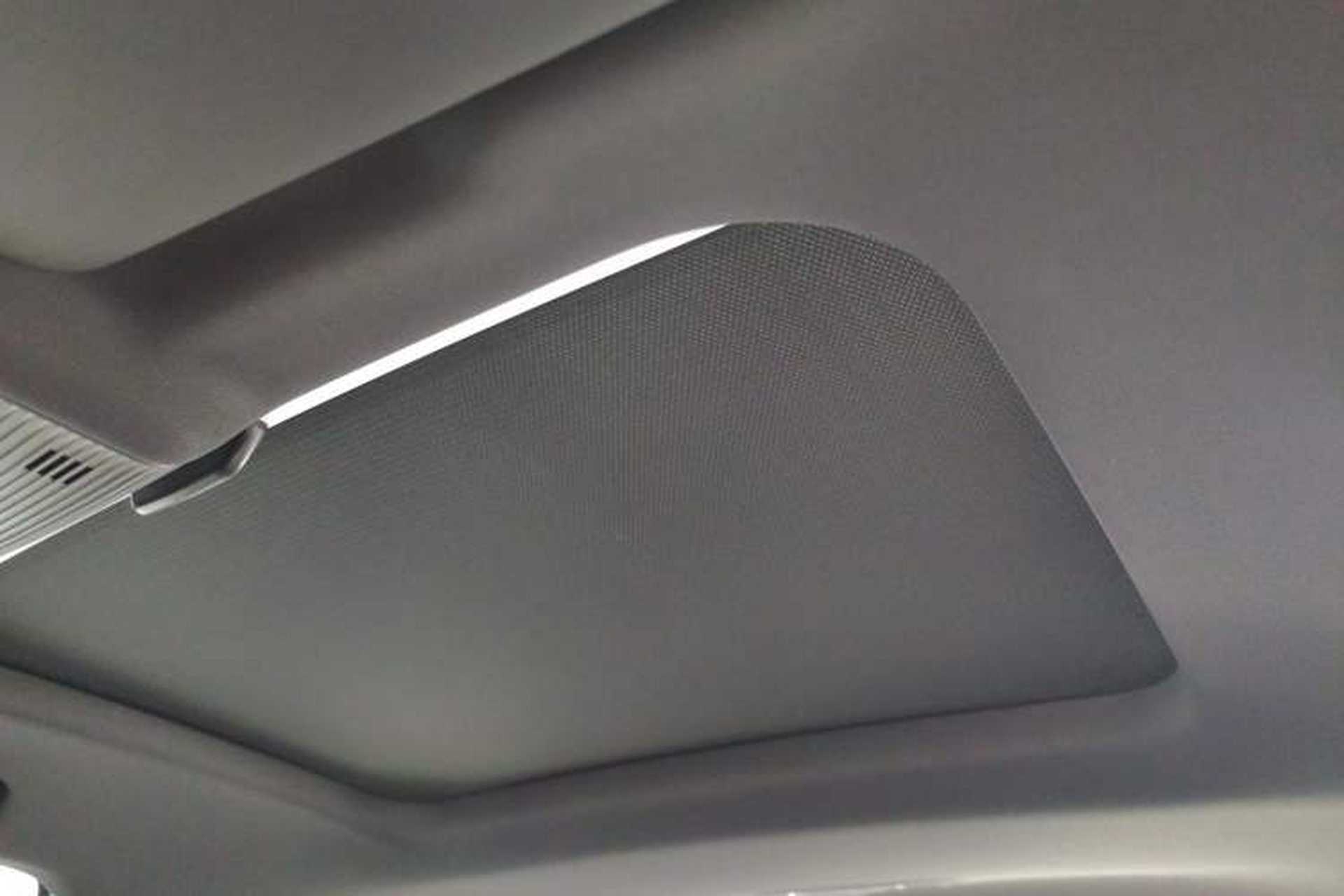 Used Volkswagen Golf 2025 300TSI R-Line Headliner