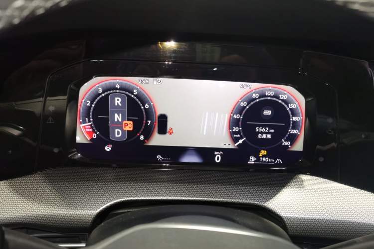 Used Volkswagen Golf 2025 300TSI R-Line Instrument Cluster