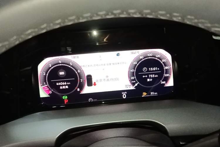 Used Volkswagen Golf 2025 300TSI Pro Instrument Cluster