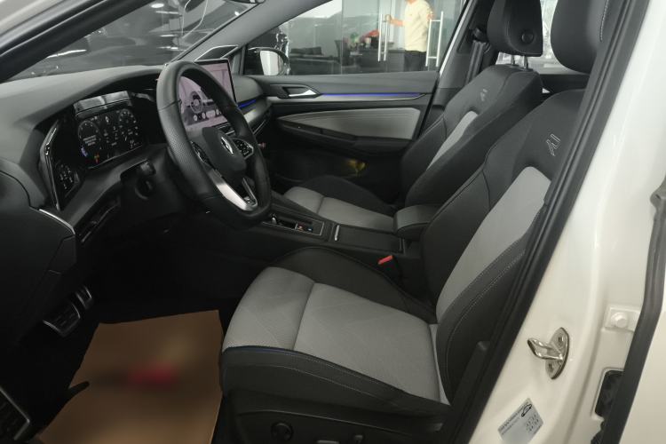 Used Volkswagen Golf 2025 300TSI R-Line Left Front Seat