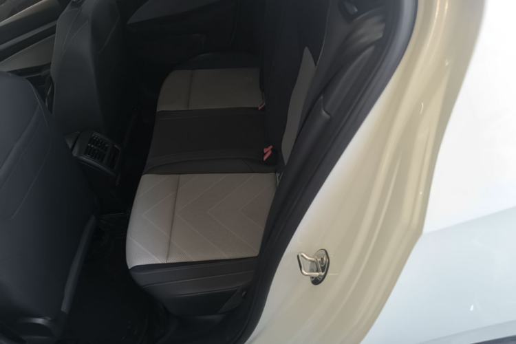 Used Volkswagen Golf 2025 300TSI R-Line Left Rear Seat