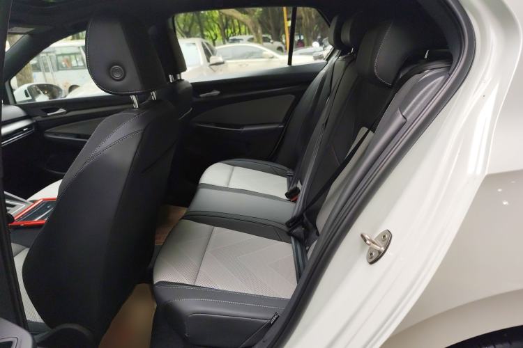 Used Volkswagen Golf 2025 300TSI R-Line Left Rear Seat