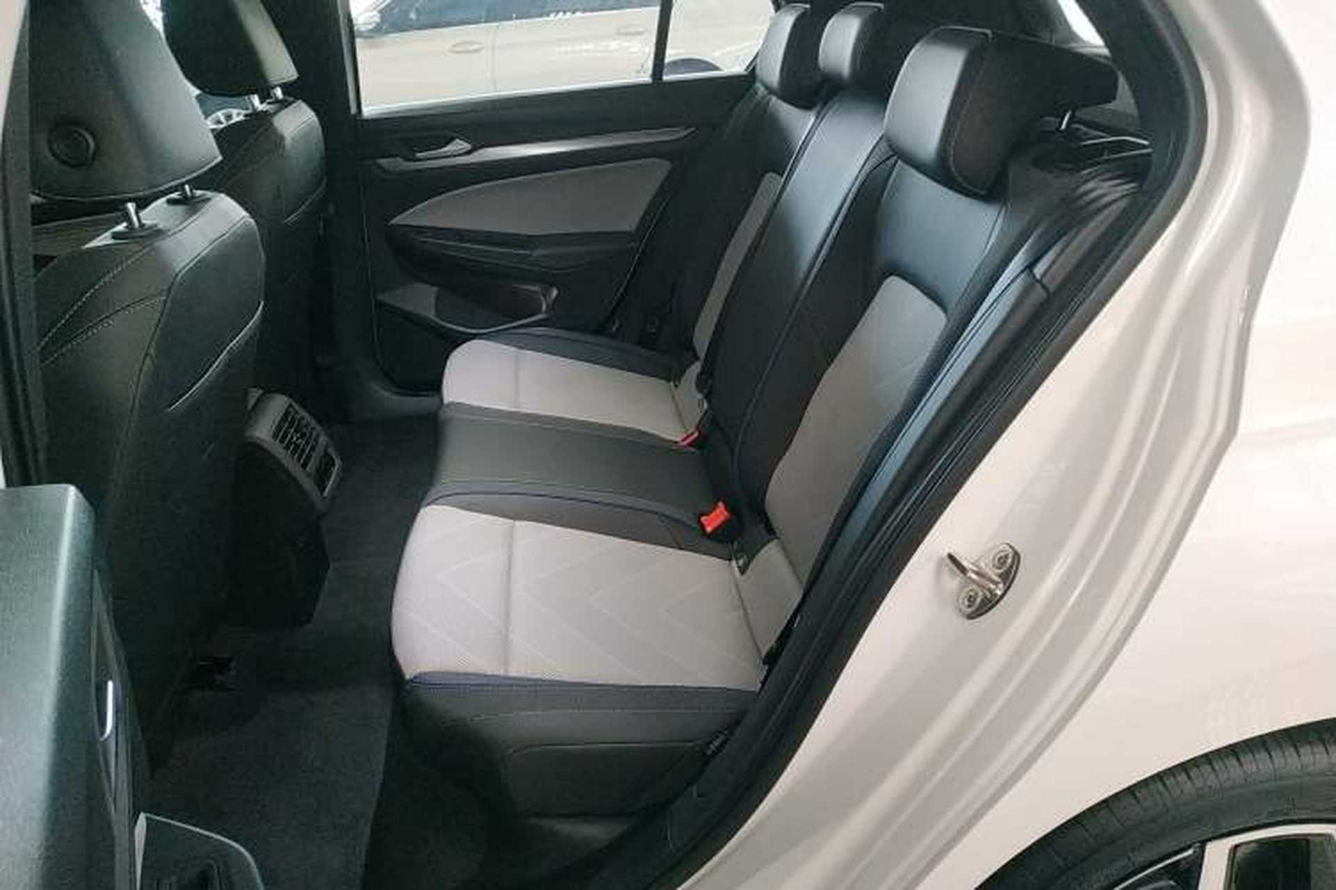 Used Volkswagen Golf 2025 300TSI R-Line Left Rear Seat