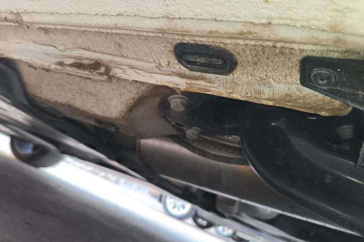 Used Volkswagen Golf 2025 300TSI R-Line Left Side Sill