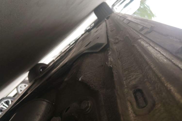Used Volkswagen Golf 2025 300TSI R-Line Left Side Sill
