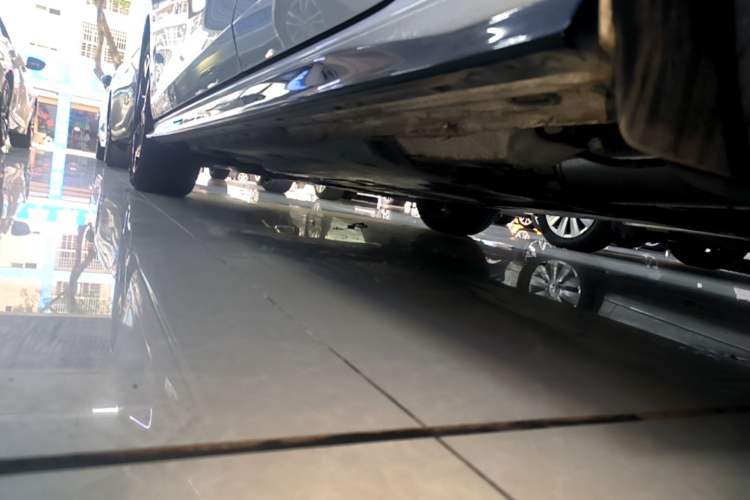 Used Volkswagen Golf 2025 300TSI R-Line Left Side Sill