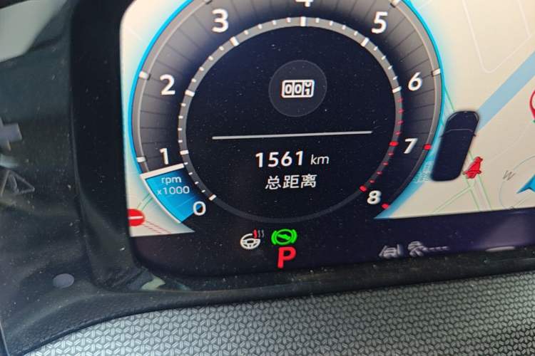 Used Volkswagen Golf 2025 300TSI R-Line Odometer Close Up