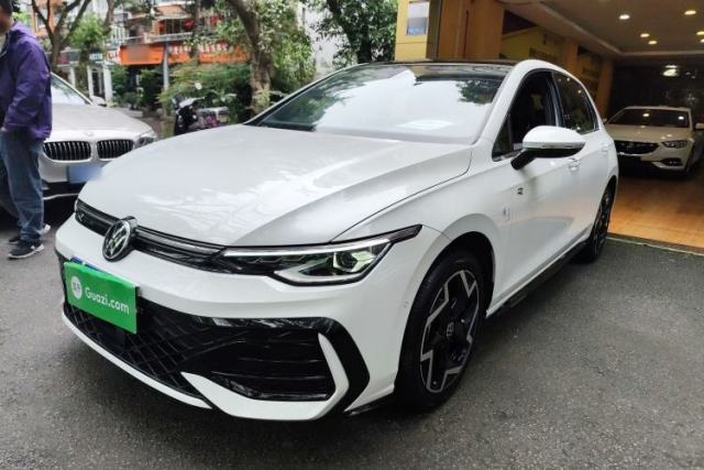 Used Volkswagen Golf 2025 300TSI R-Line