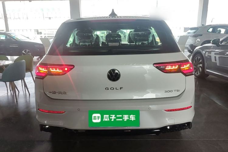 Used Volkswagen Golf 2025 300TSI R-Line Rear