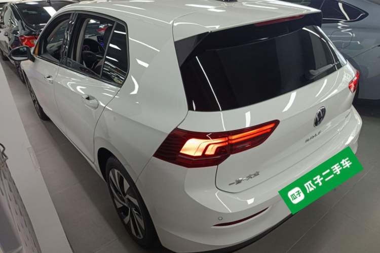 Used Volkswagen Golf 2025 Facelifted 300TSI Pro Rear Left 45 Deg