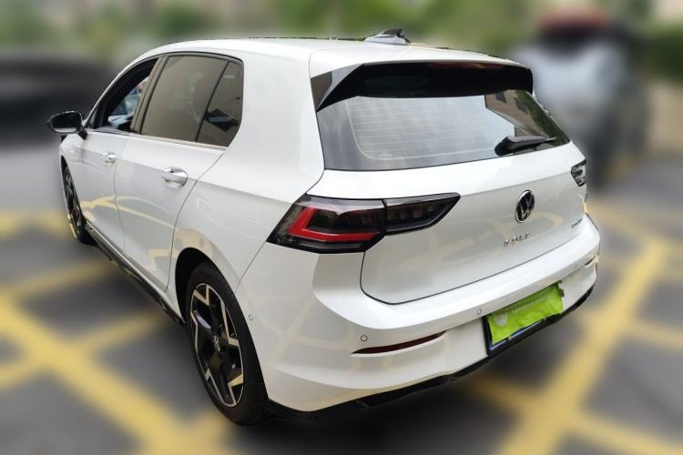 Used Volkswagen Golf 2025 300TSI R-Line Rear Left 45 Deg