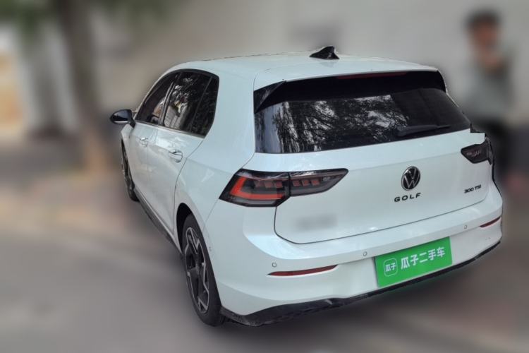 Used Volkswagen Golf 2025 300TSI R-Line Rear Left 45 Deg