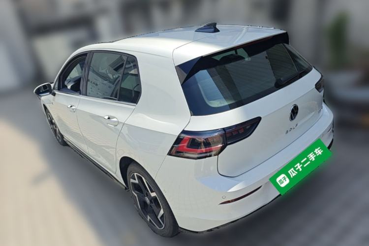 Used Volkswagen Golf 2025 300TSI R-Line Rear Left 45 Deg