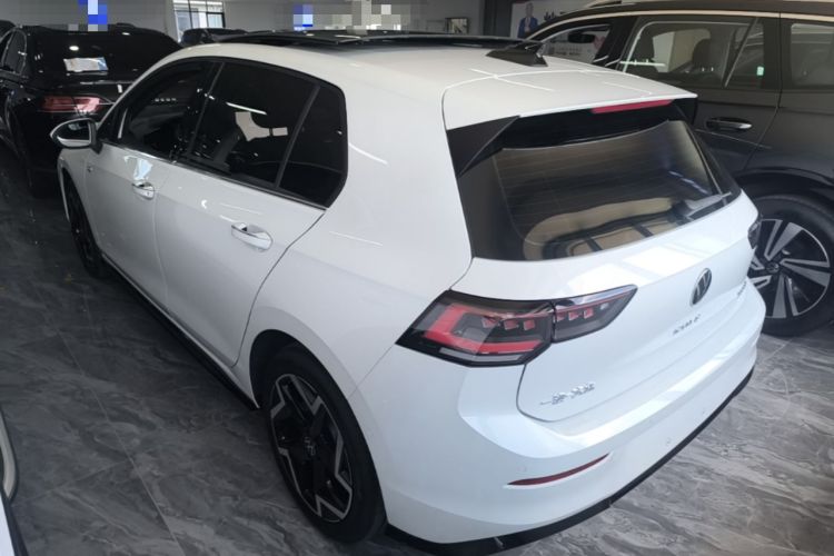 Used Volkswagen Golf 2025 300TSI R-Line Rear Left 45 Deg
