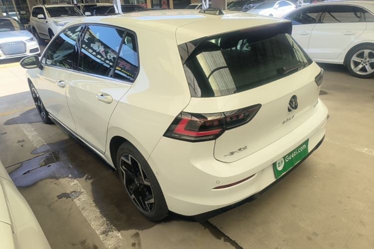 Used Volkswagen Golf 2025 300TSI R-Line Rear Left 45 Deg