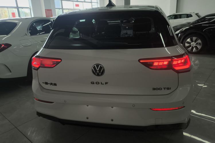 Used Volkswagen Golf 2025 300TSI R-Line Rear