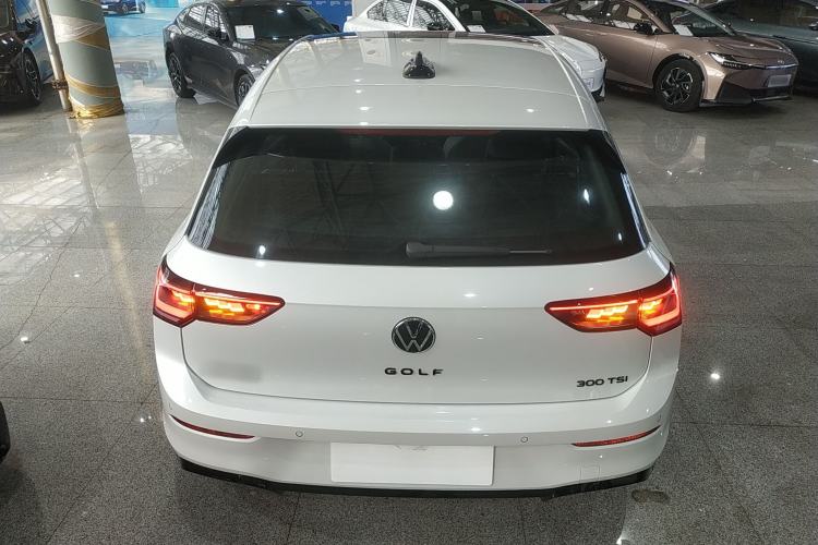 Used Volkswagen Golf 2025 300TSI R-Line Rear