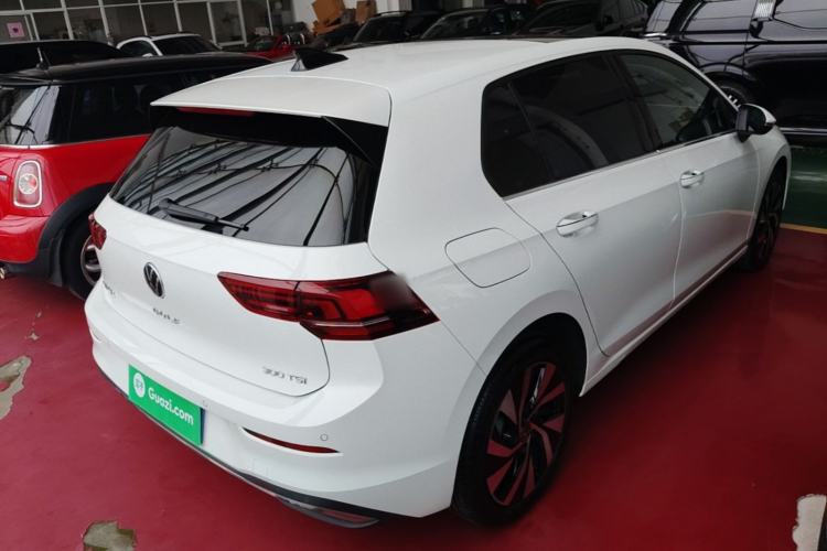 Used Volkswagen Golf 2025 Facelifted 300TSI Pro Rear Right 45 Deg