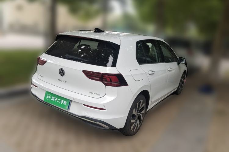 Used Volkswagen Golf 2025 Facelifted 300TSI Pro Rear Right 45 Deg
