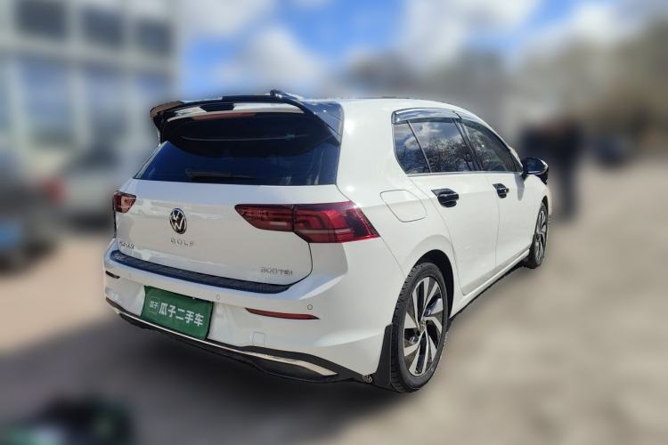 Used Volkswagen Golf 2025 Facelifted 300TSI Pro Rear Right 45 Deg