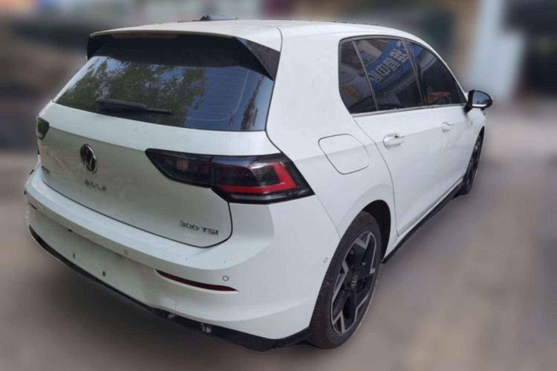 Used Volkswagen Golf 2025 300TSI R-Line Rear Right 45 Deg