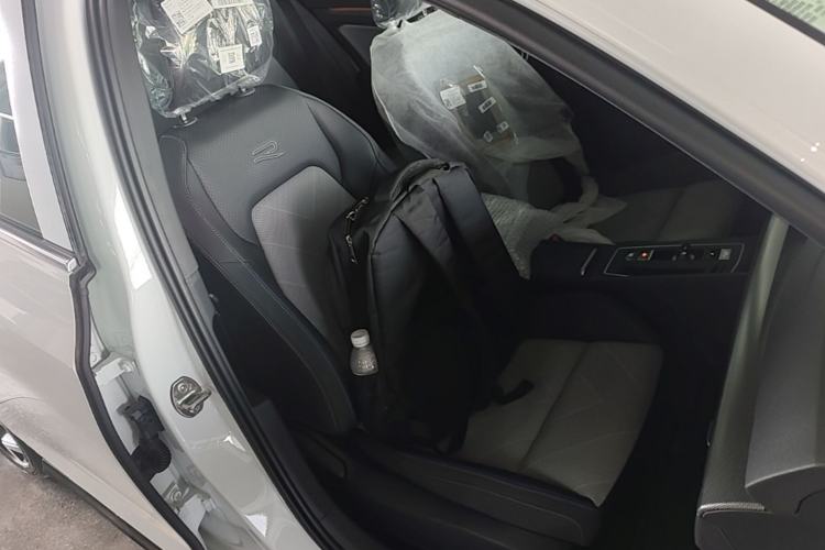 Used Volkswagen Golf 2025 300TSI R-Line Right Front Seat