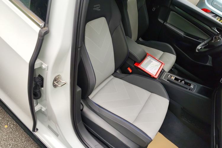 Used Volkswagen Golf 2025 300TSI R-Line Right Front Seat