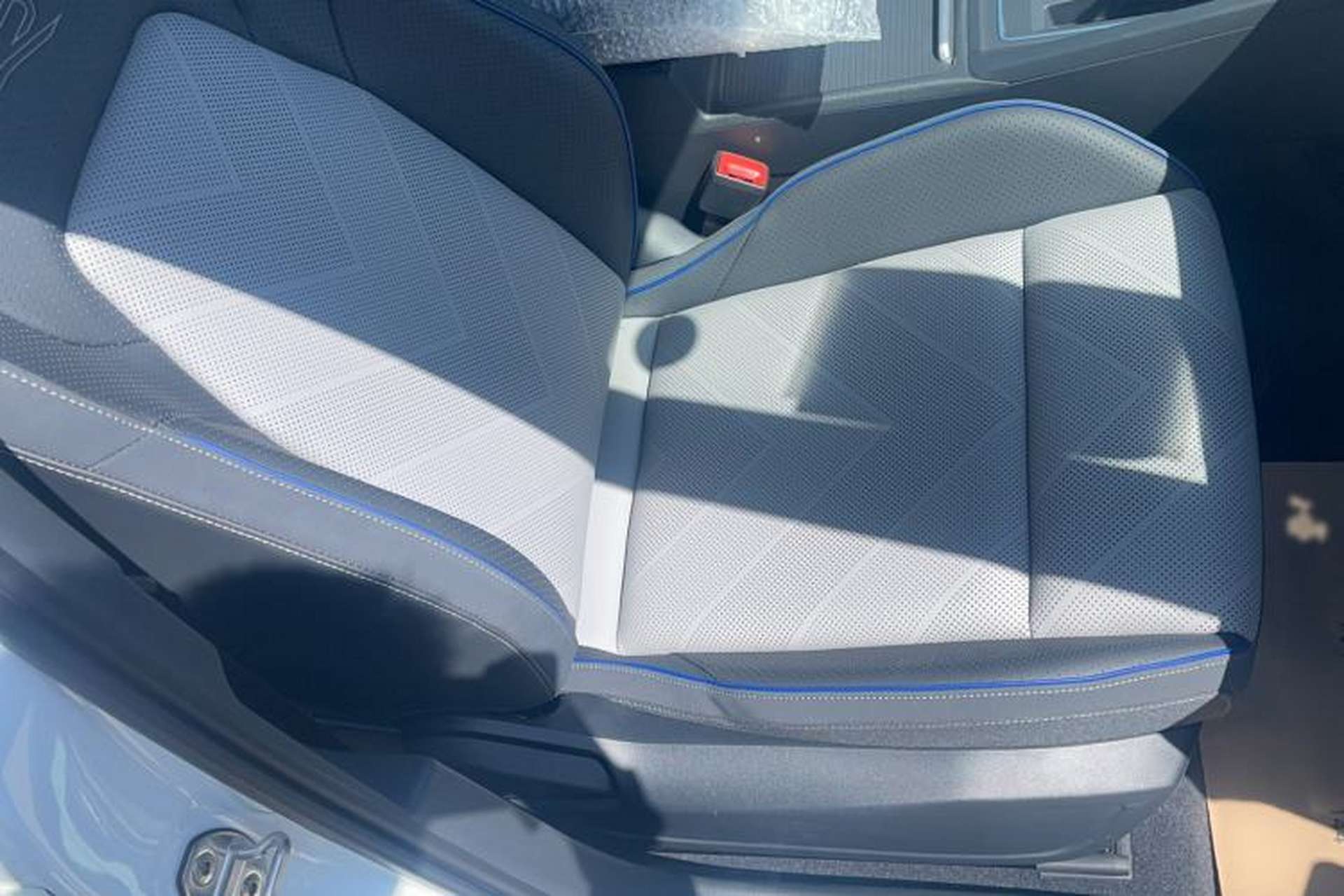Used Volkswagen Golf 2025 300TSI R-Line Right Front Seat